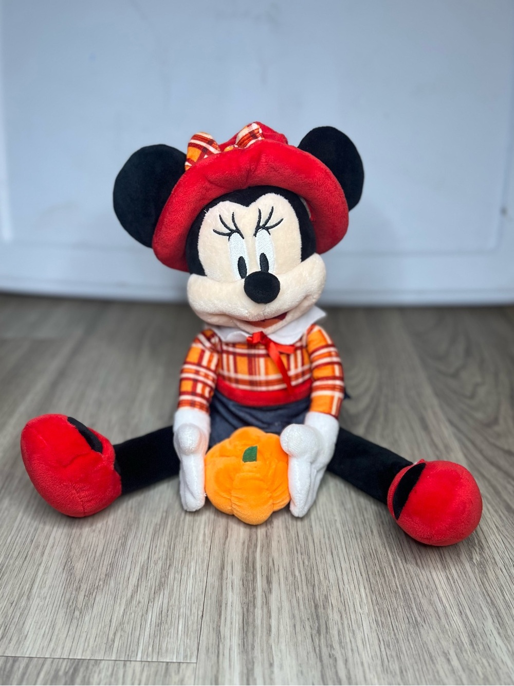 Fall Disney Minnie Mouse Plush Harvest Shelf Sitter Holiday Decor kids Toy